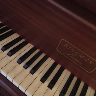 Budget-friendly stocking fillers for fashionistas (under $30!)