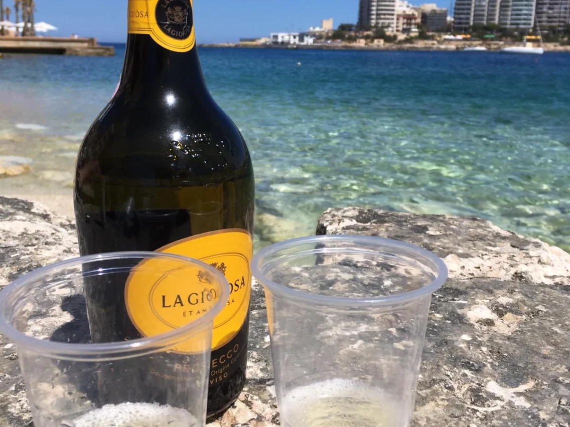 9 Key Considerations for Smart Group Travel Planning