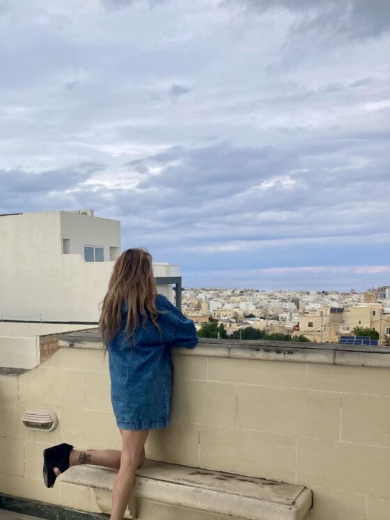 5 Killer Outfits to Keep You Comfy, Cool & Totally Insta-Ready