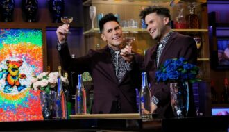 Tom-Sandoval-Tom-Schwartz-drinks