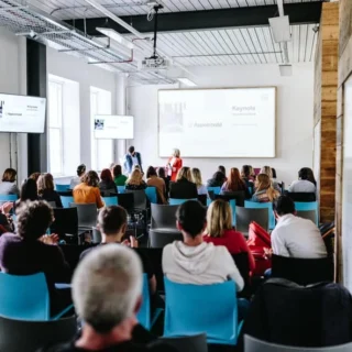 Gear Up for Summer with Hot Sunglasses