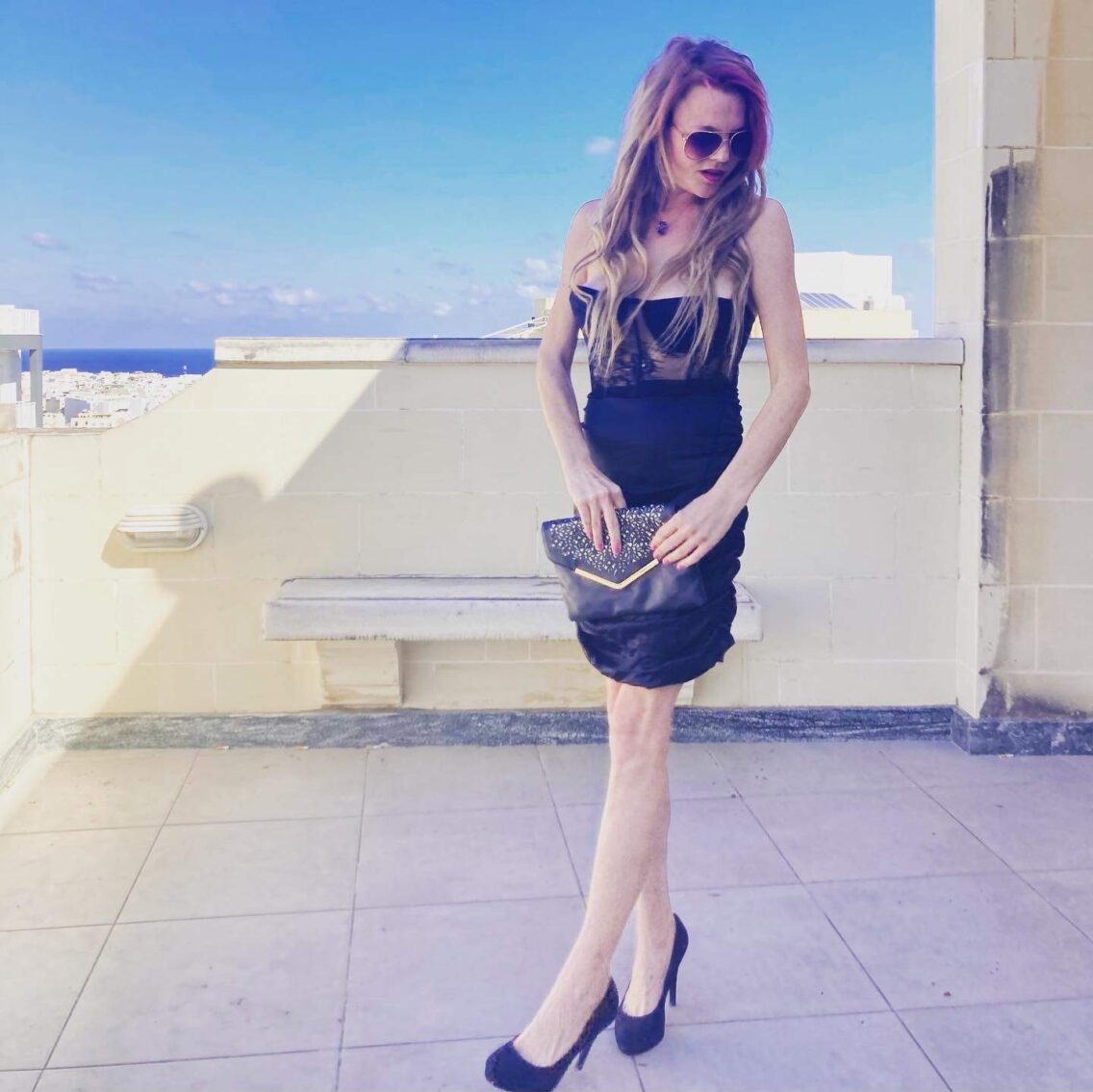 The perfect Mini Black Dress for Winter Wonders