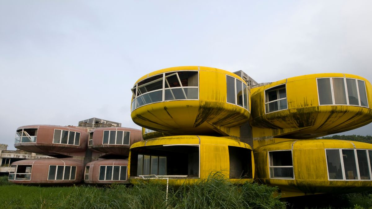 Abandoned Ghost Towns Around The World