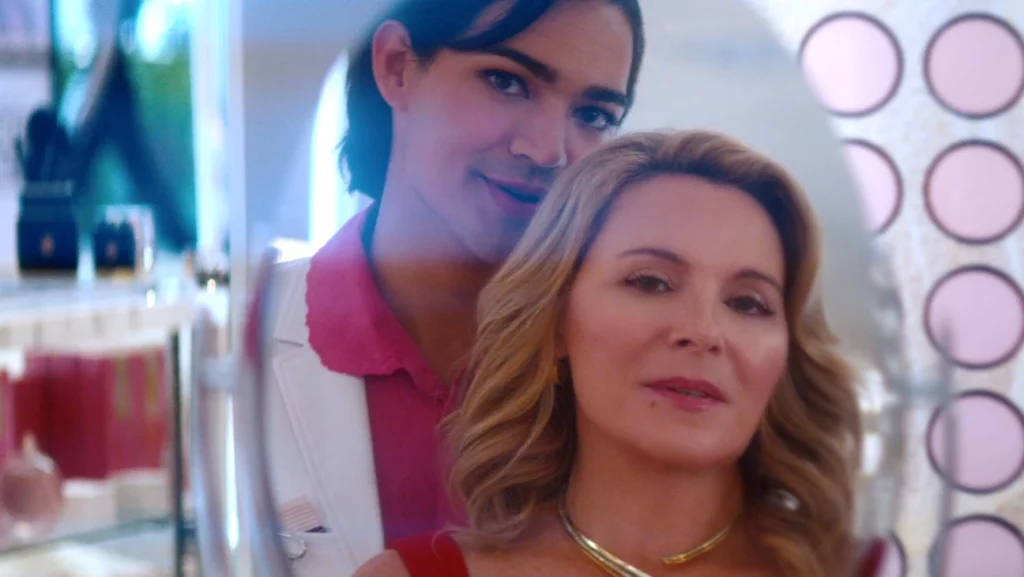 Kim Cattrall Shines as the Boss Lady in 'Glamorous' Trailer