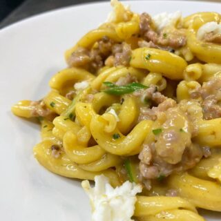 Blake Lively’s Cocktail Brand XOXO