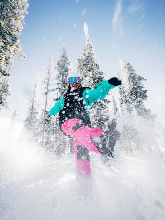 Snow Chic: How to Stay Stylish and Warm on Your Ski Adventure  