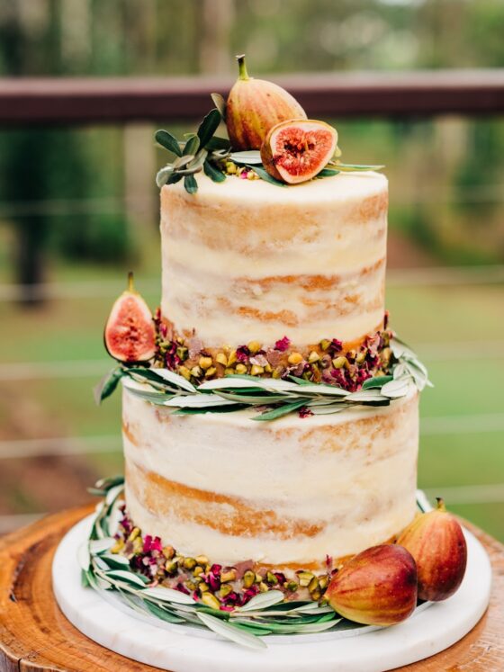 Tell Me All About Options For Wedding Cakes
