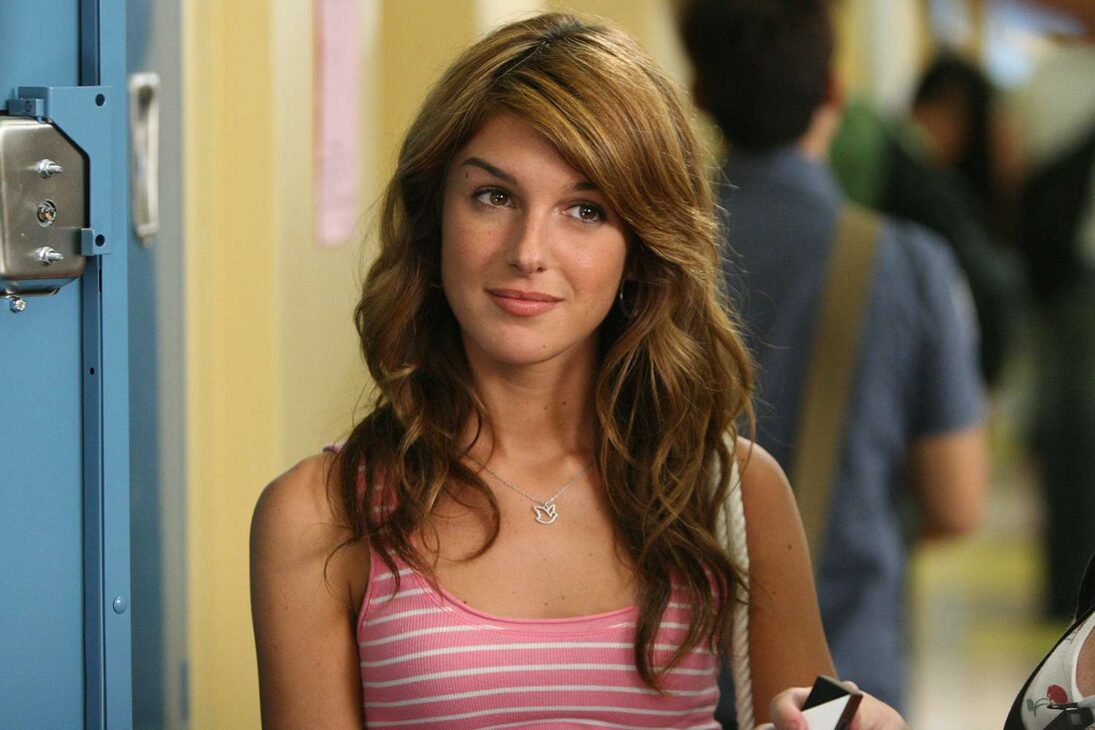 12. Shenae Grimes: Degrassi → 90210