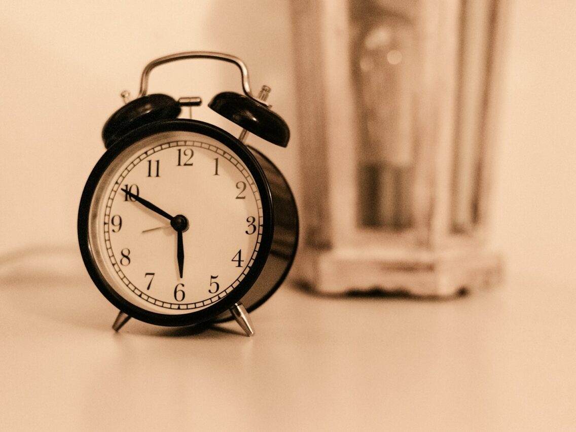 Wake Up Fresh: Tips for Energetic Mornings