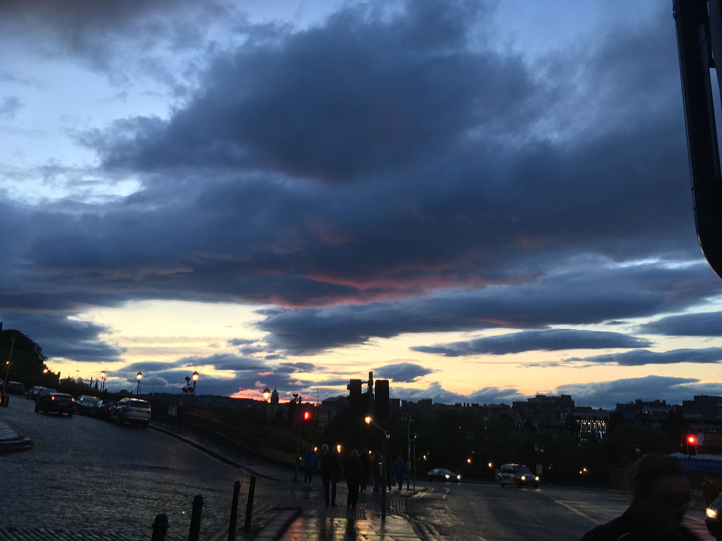 Dreading The Lightless Days? Simple (And Cheap) Ways To Treat Yourself So You Feel A Little Better This Winter