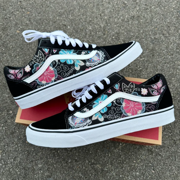 Creative Custom Vans: The Perfect Holiday Gift