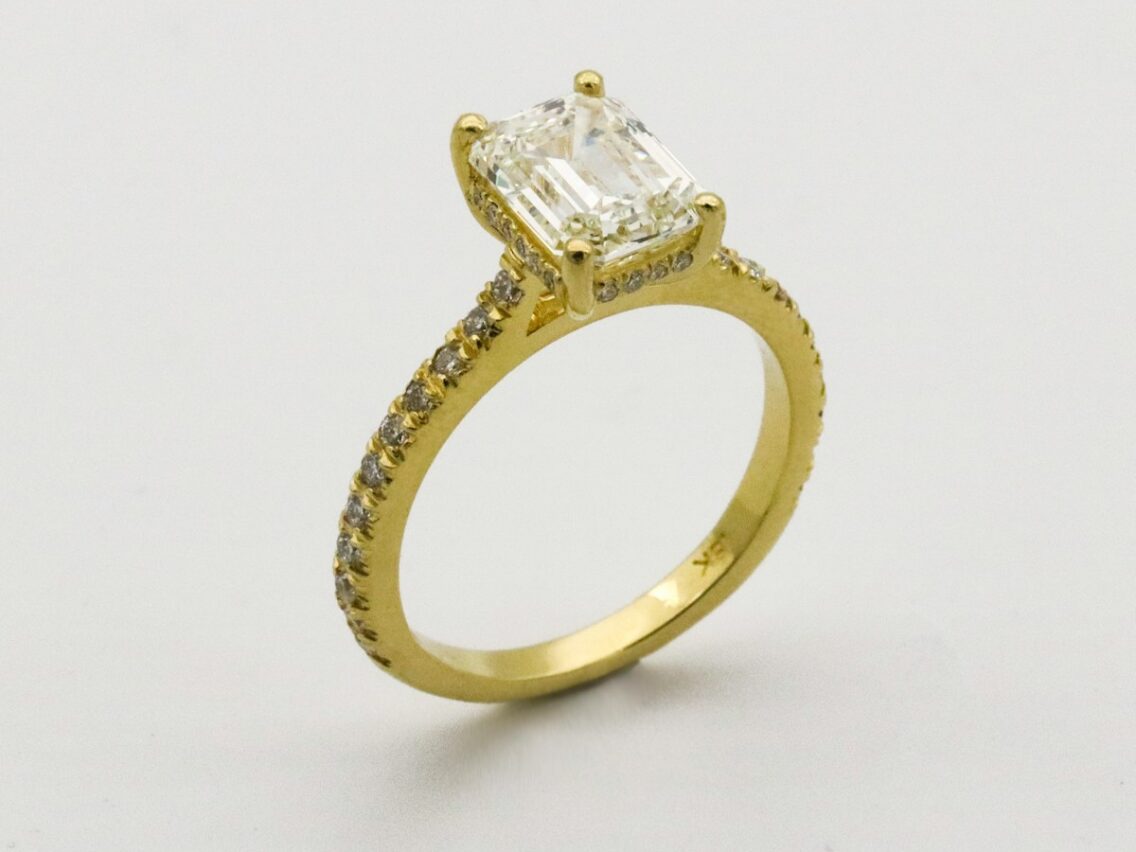 4 Reasons to Pick a Hidden Halo Ring in 2025