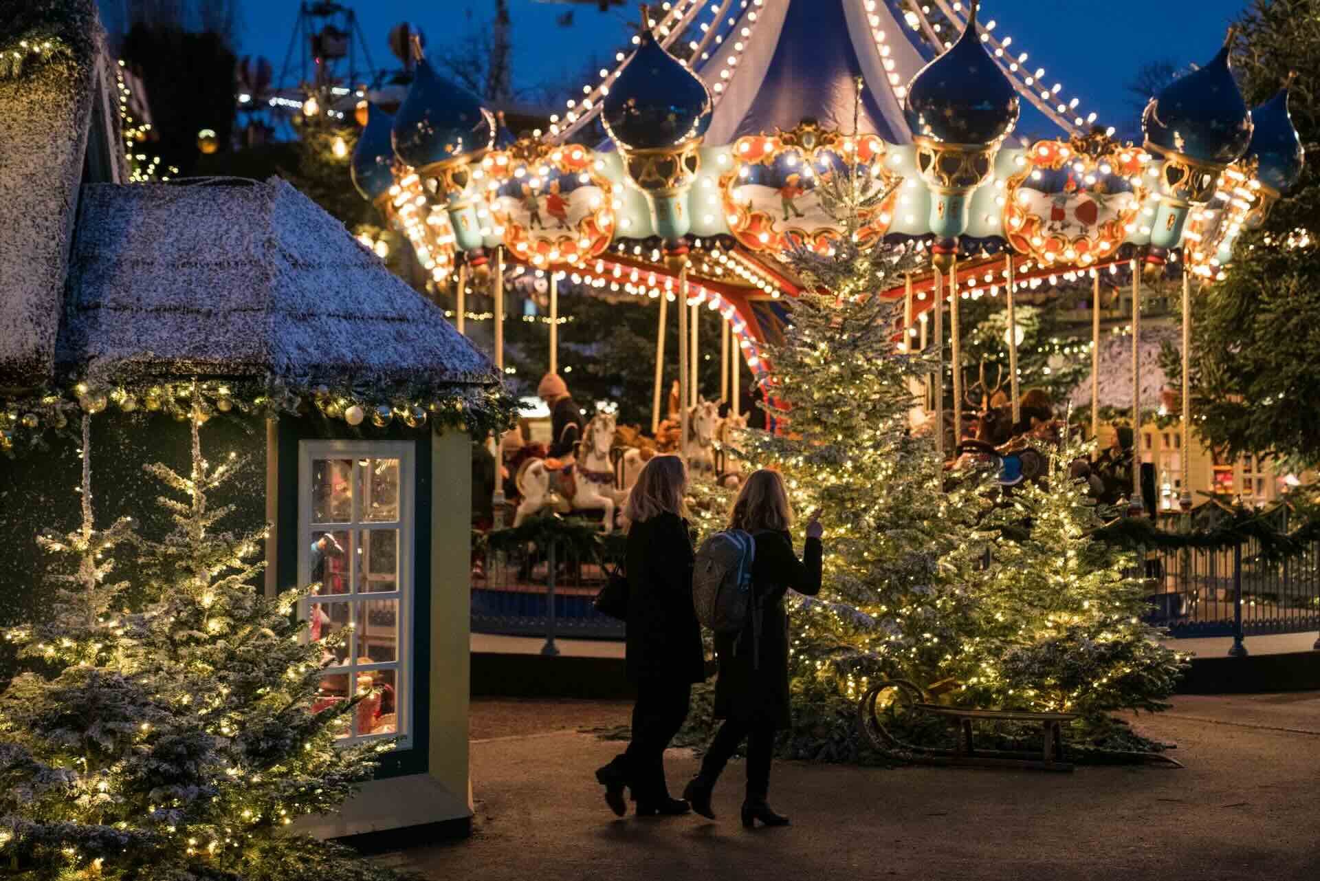 https://cdn.prod.website-files.com/65329423a966d94a21420905/673fa30bd692ef47efa8ceb6_DanielRasmussen_christmas2021_TIVOLI-7-large.jpeg?utm_source=chatgpt.com