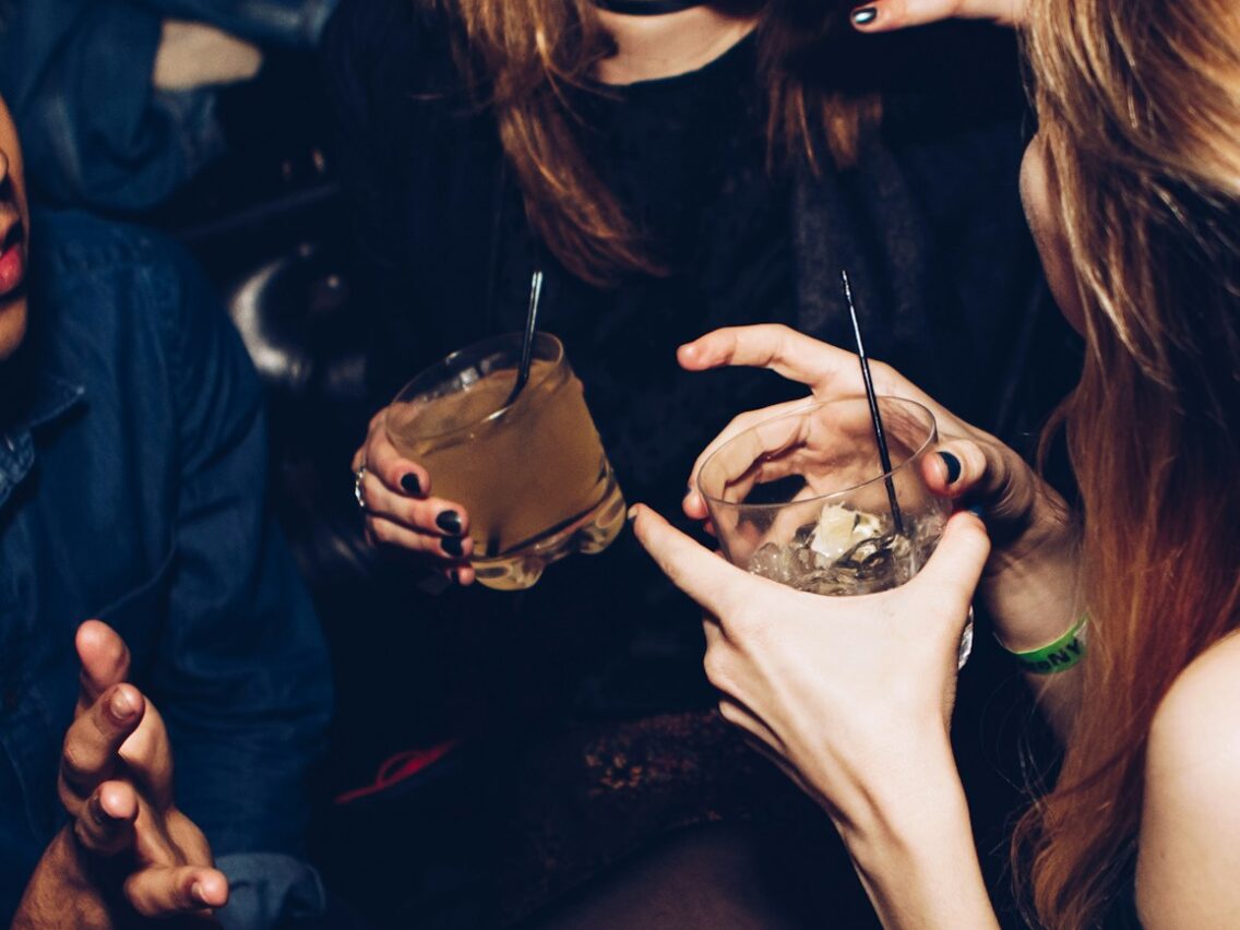Drinking Culture in Your 30s: Why It Gets So Complicated